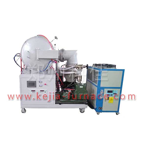 Vacuum heat treatment furnace